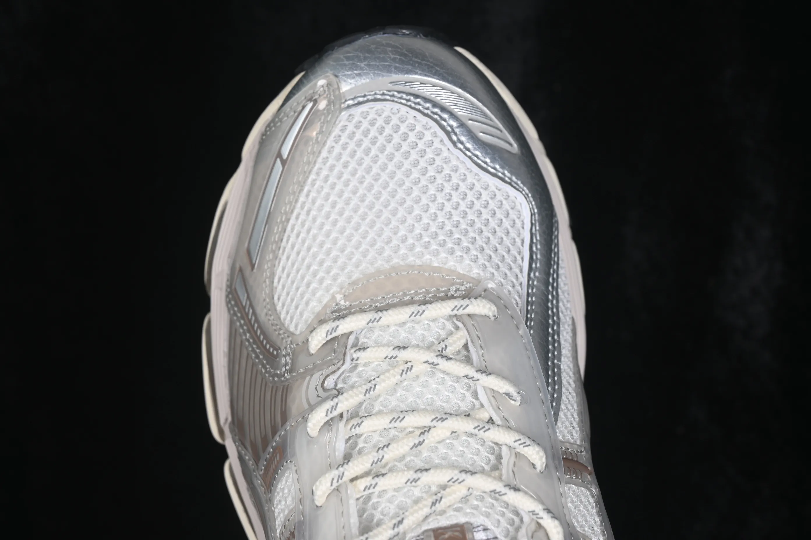 All categories Asics Asics series Asics Gel-Nimbus 12.1 Asics Gel-Nimbus 12.1 Asics retro breathable casual shoes cushioning men's wear-resistant running shoes 1203B144-100